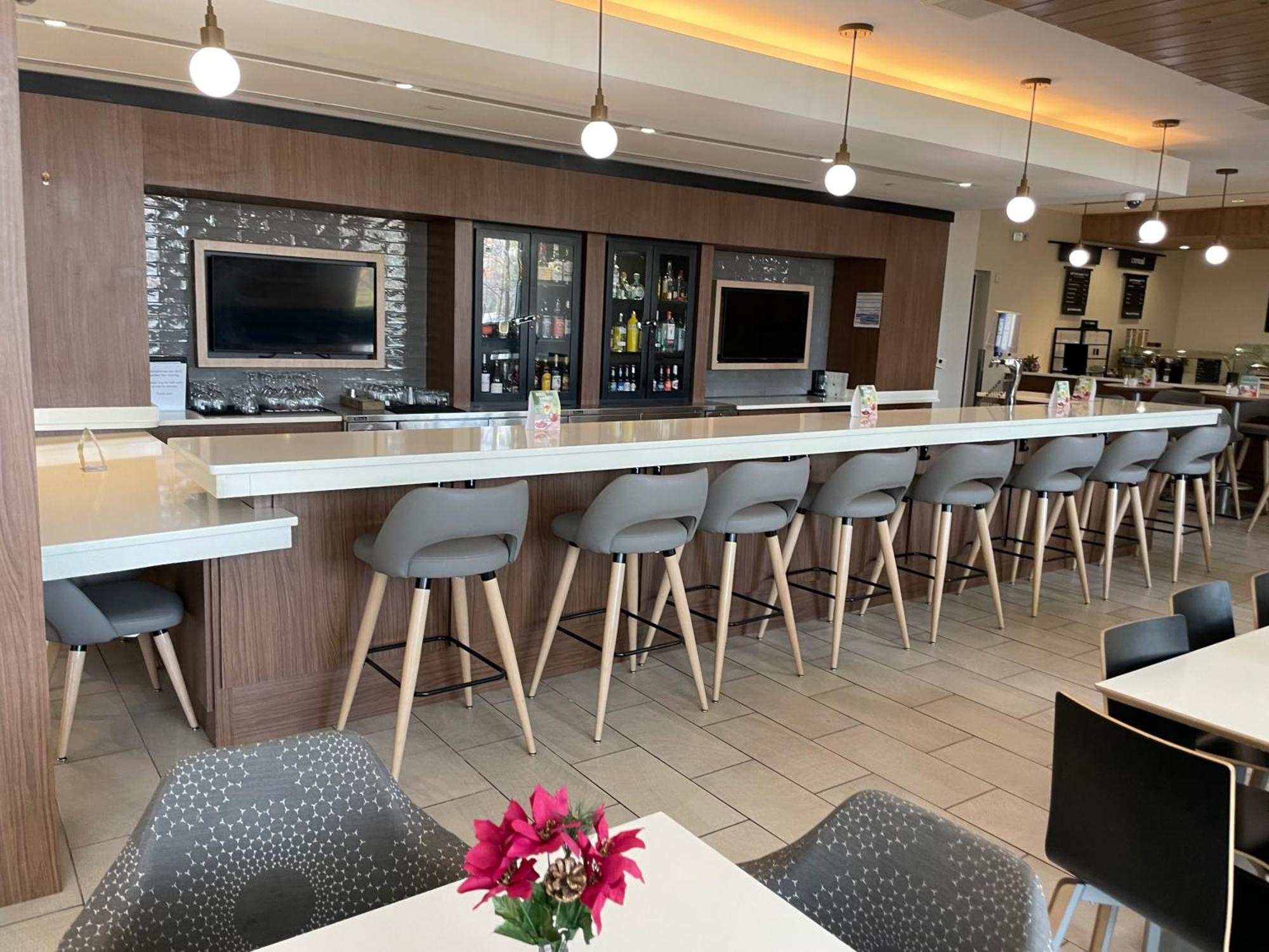 Holiday Inn Atlanta-Gas South Arena Area By Ihg Duluth Exterior foto